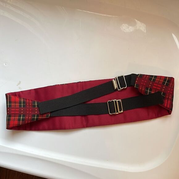 Vintage silk black & red plaid bow tie & cummerbund set - Picture 5 of 6